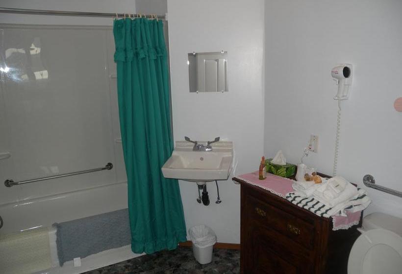 Wildberry Country Lodge B&b | St. Anthony | Newfoundland and Labrador | Canada 15