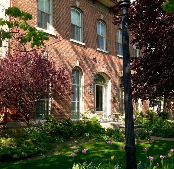 The Reeve Bed And Breakfast | Dunnville | Ontario | Canada 11