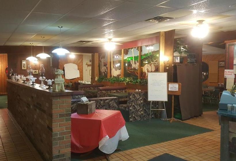 Treeline Motel | Hudson Bay | Saskatchewan | Canada 1