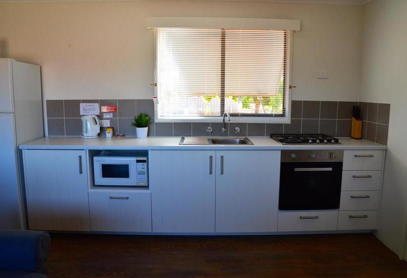 Onslow Sun Chalets And Motels | Onslow | Western Australia | Australia 17