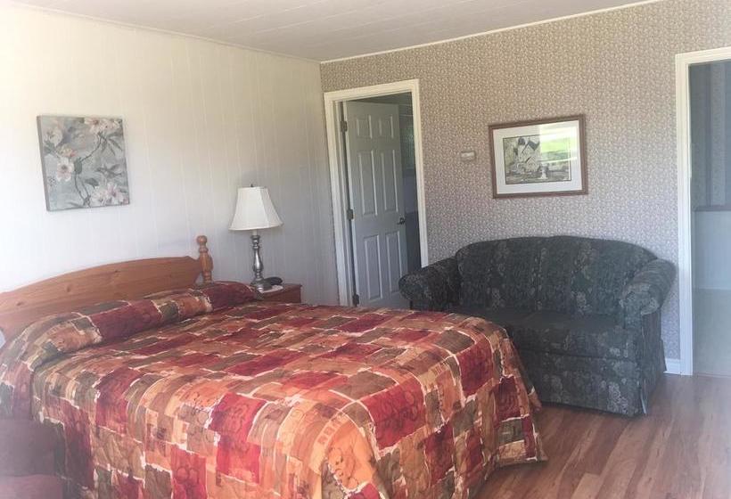 Fair Isle Motel | Charlottetown | Prince Edward Island | Canada 8
