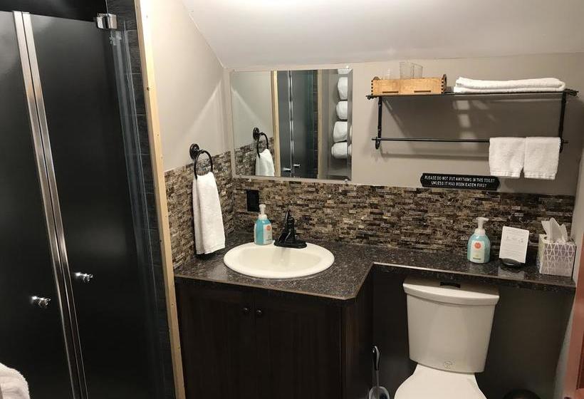 Back To The Land B&b | Golden | British Columbia | Canada 15