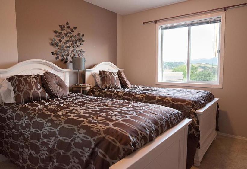 Bed and Breakfast Kingdom Lodge | West Kelowna | British Columbia | Canada 10