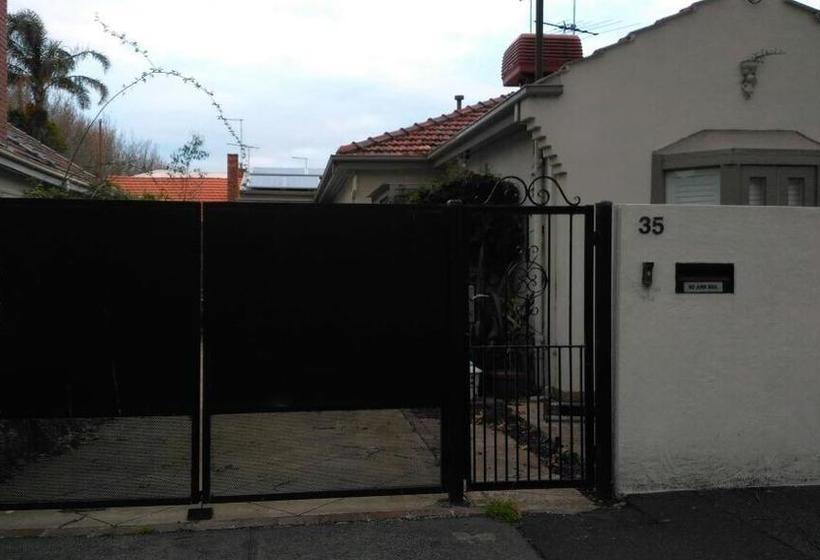 Bed and Breakfast Seaside Home