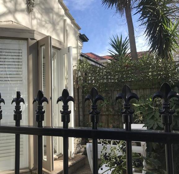 Bed and Breakfast Seaside Home | Melbourne | Victoria | Australia 7