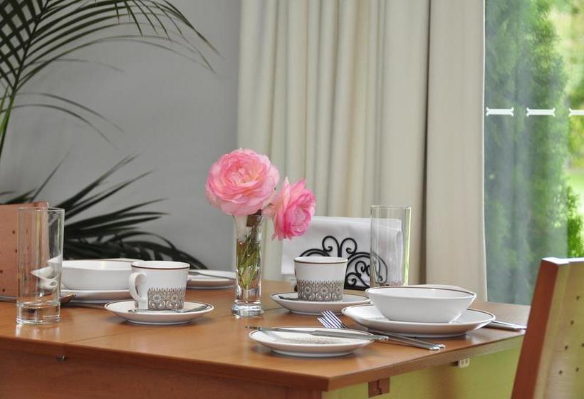 Clifton Gardens B&b Orange