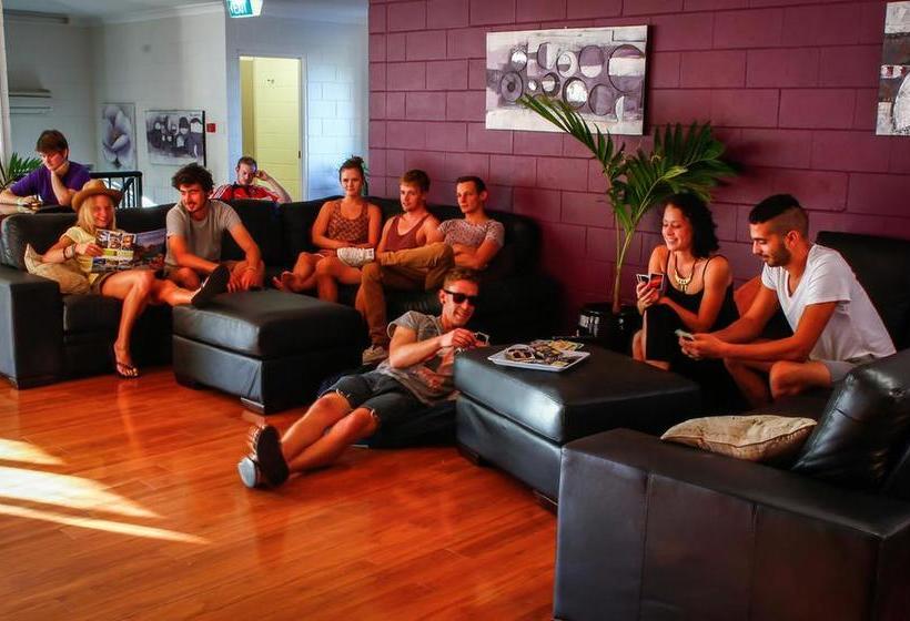 Albergue Foreign Exchange Accommodationbeachside Townsville Queensland