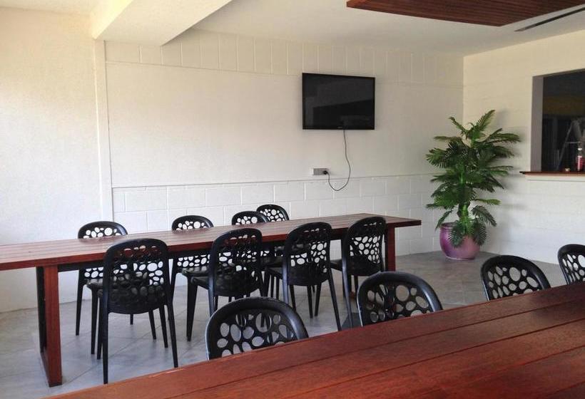 Hostel Foreign Exchange Accommodationbeachside | Townsville | Queensland | Australia 18