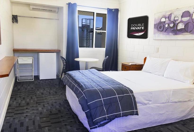 Hostel Foreign Exchange Accommodationbeachside | Townsville | Queensland | Australia 5
