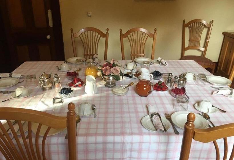 Bed and Breakfast Cotehele  The Magistrates House | Orange | New South Wales | Australia 1