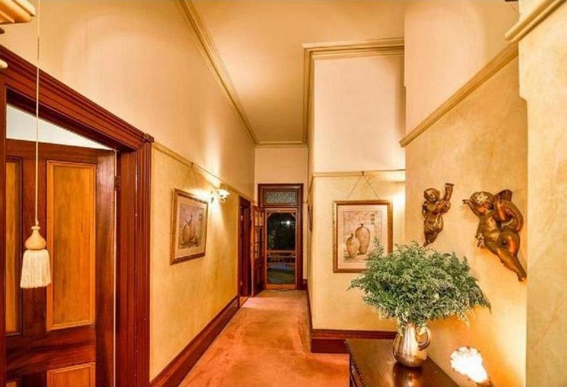 Bed and Breakfast Cotehele  The Magistrates House | Orange | New South Wales | Australia 12