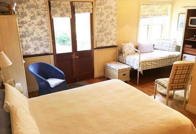 Bed and Breakfast Cotehele  The Magistrates House | Orange | New South Wales | Australia 15