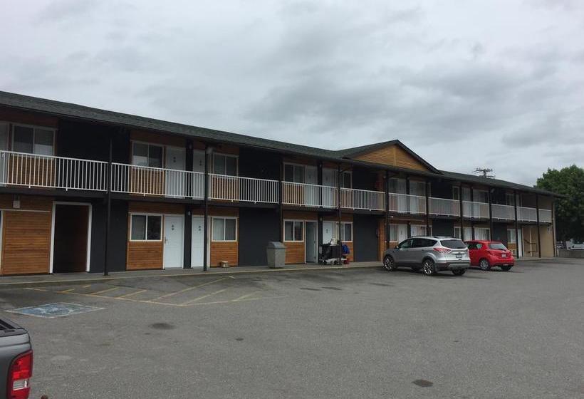 Hotel Bear Country Inn | Terrace | British Columbia | Canada 2