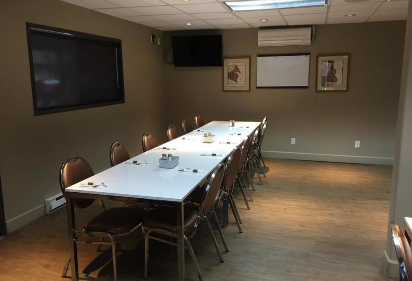 Hotel Bear Country Inn | Terrace | British Columbia | Canada 4