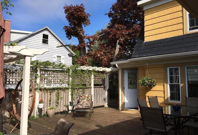 The Stella Rose B&b | Wolfville | Nova Scotia | Canada 16