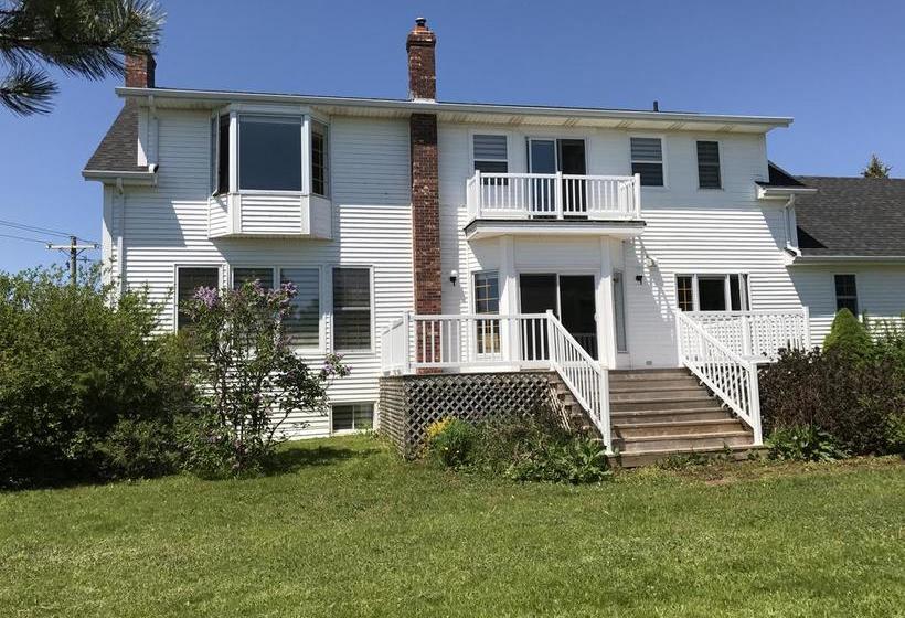 Seaview White House B&b | Stratford | Prince Edward Island | Canada 2