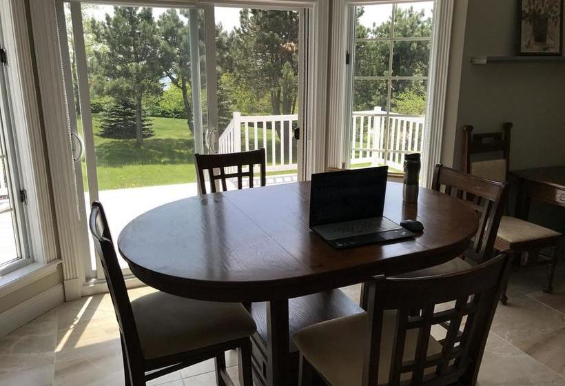 Seaview White House B&b | Stratford | Prince Edward Island | Canada 4