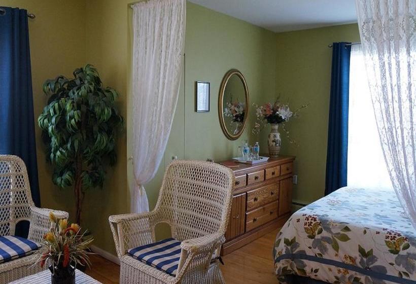 Au Coq Du Bonheur B&b | Magog | Quebec | Canada 19