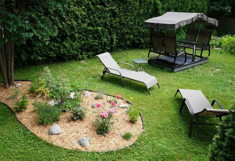 Au Coq Du Bonheur B&b | Magog | Quebec | Canada 2