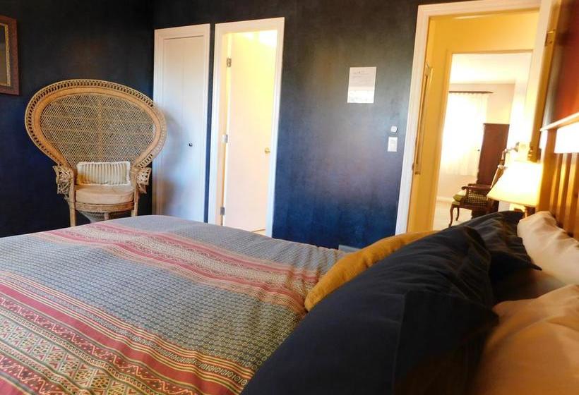 English B&b & Spa | Calgary | Alberta | Canada 10