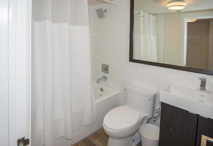 Hotel Queens | New Westminster | British Columbia | Canada 7