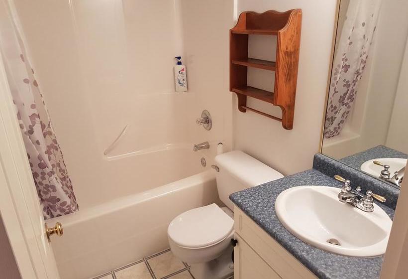 Gulfview Drive Ocean View B&b | Nanaimo | British Columbia | Canada 14