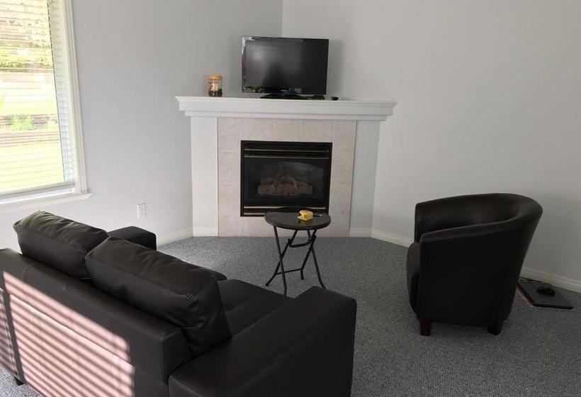 Gulfview Drive Ocean View B&b | Nanaimo | British Columbia | Canada 7