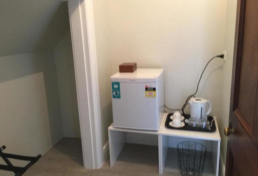 Lindisfarne Waterfront B&b | Hobart | Tasmania | Australia 12