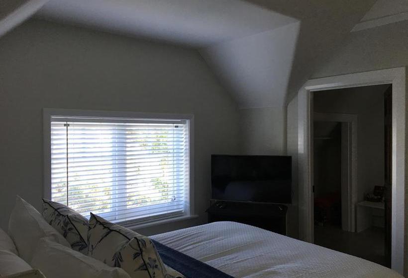 Lindisfarne Waterfront B&b | Hobart | Tasmania | Australia 13