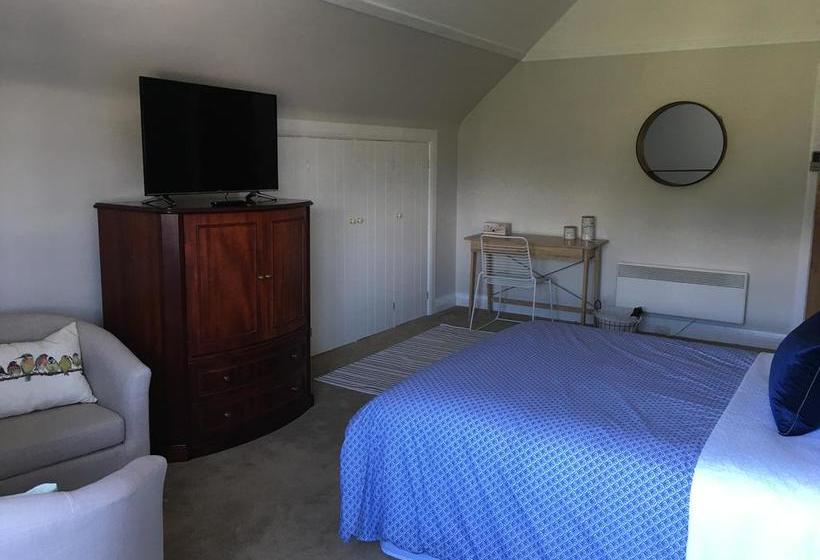 Lindisfarne Waterfront B&b | Hobart | Tasmania | Australia 2