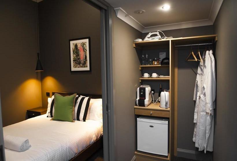 Hotel Criterion | Sale | Victoria | Australia 13