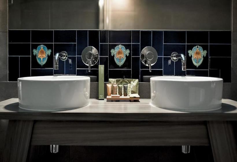 Hotel Criterion | Sale | Victoria | Australia 5