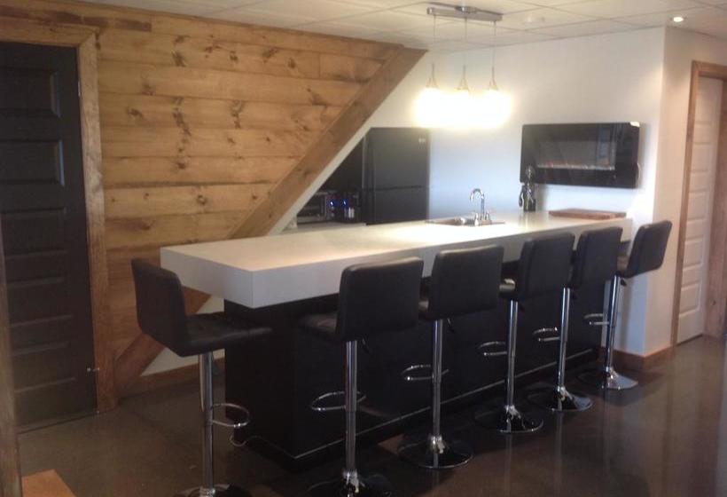 Bed and Breakfast Gîte Du Haut Des Arbres | Saguenay | Quebec | Canada 14