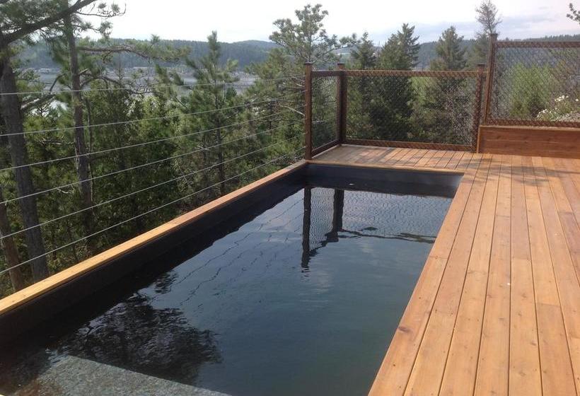 Bed and Breakfast Gîte Du Haut Des Arbres | Saguenay | Quebec | Canada 3