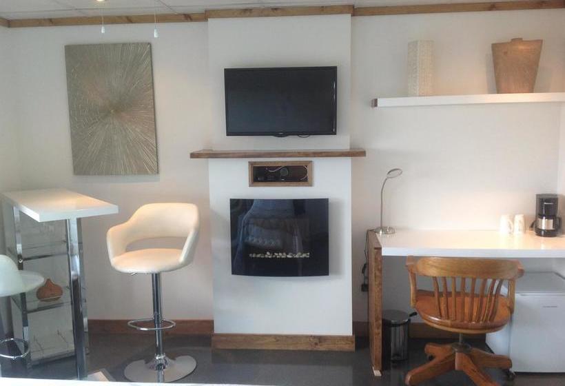 Bed and Breakfast Gîte Du Haut Des Arbres | Saguenay | Quebec | Canada 7