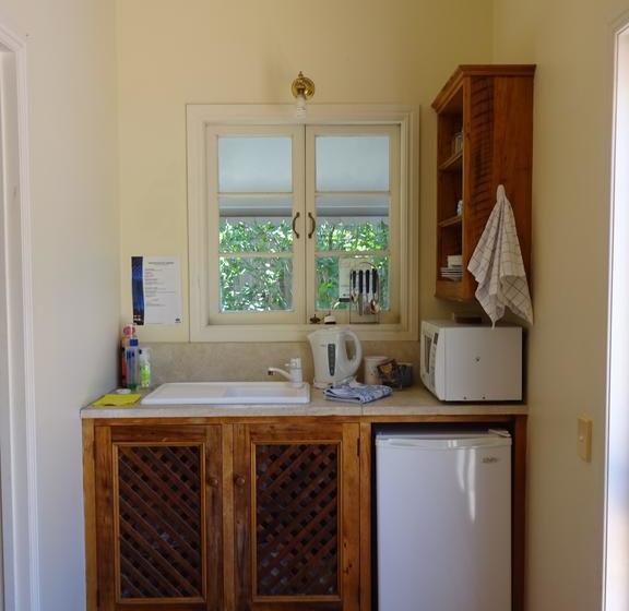 Bed and Breakfast Jacaranda Lodge | Springwood | Queensland | Australia 13