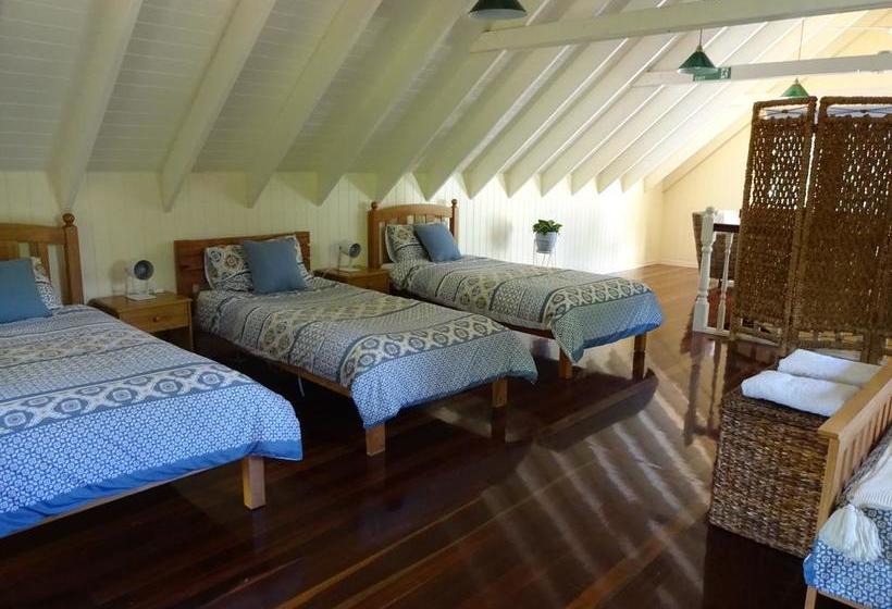 Bed and Breakfast Jacaranda Lodge | Springwood | Queensland | Australia 2