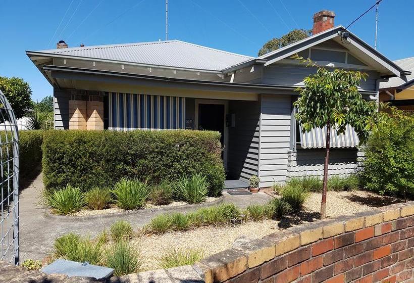 Bed and Breakfast Calbung Stays Victoria