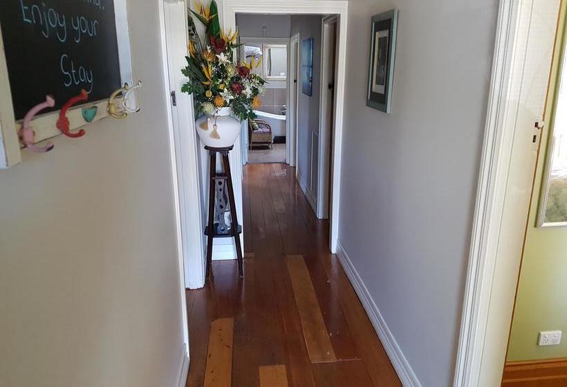 Bed and Breakfast Calbung Stays | Ballarat | Victoria | Australia 1