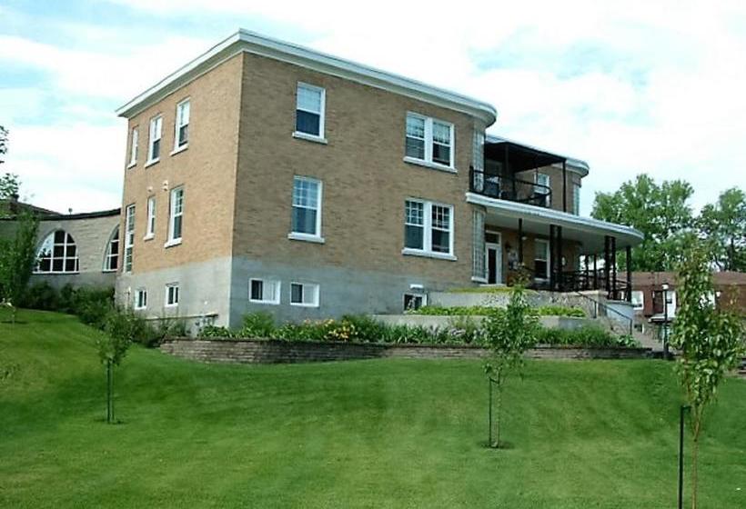 Bed and Breakfast Auberge Le Stgeorges | Saguenay | Quebec | Canada 3