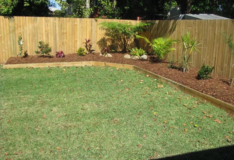 Bed and Breakfast The Red Sparrow | Cairns | Queensland | Australia 1