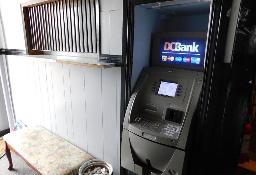 Dinosaur Hotel & Newcastle Bar | Drumheller | Alberta | Canada 13