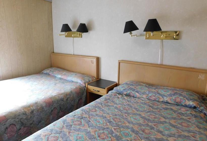 Dinosaur Hotel & Newcastle Bar | Drumheller | Alberta | Canada 17