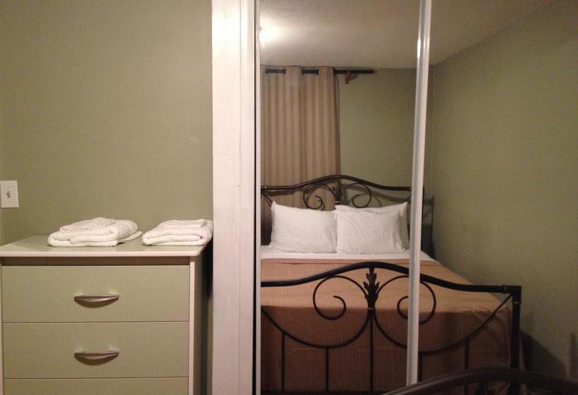 B&b On The Park Near Downtown Area | Toronto | Ontario | Canada 5