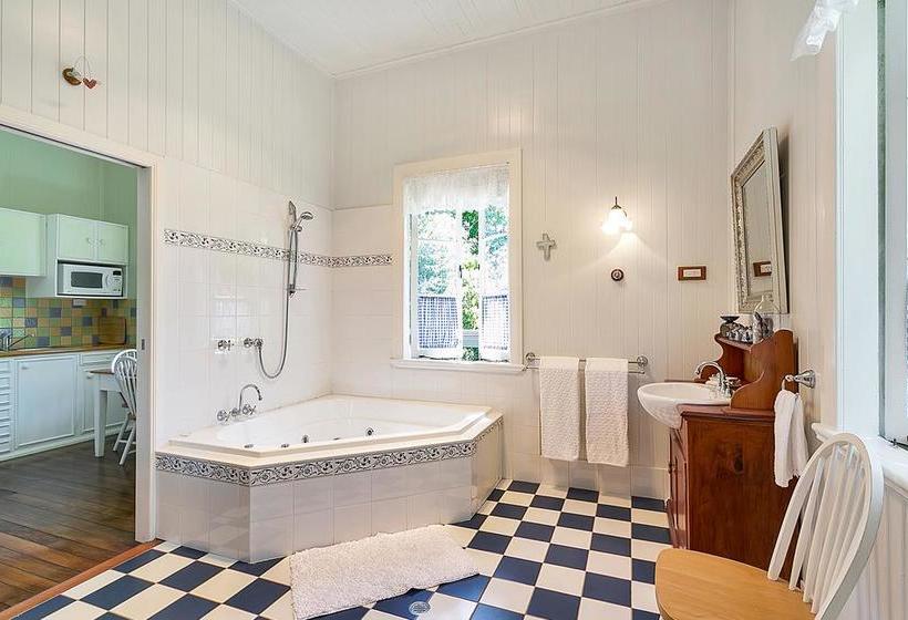 Bed and Breakfast The Church | Yungaburra | Queensland | Australia 13