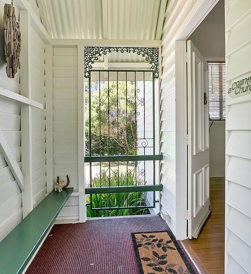 Bed and Breakfast The Church | Yungaburra | Queensland | Australia 16