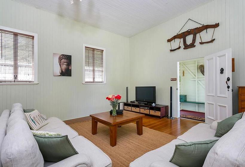 Bed and Breakfast The Church | Yungaburra | Queensland | Australia 4