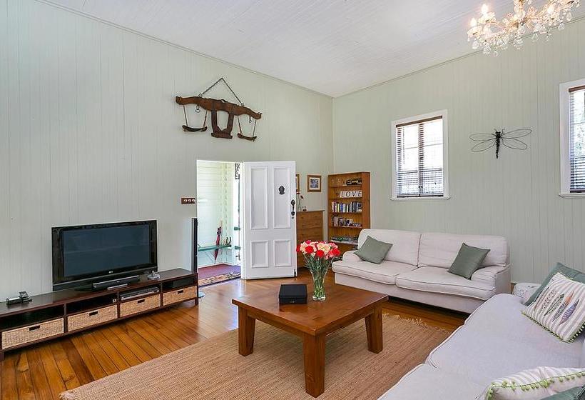 Bed and Breakfast The Church | Yungaburra | Queensland | Australia 5