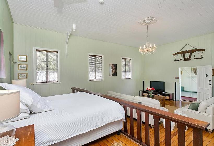 Bed and Breakfast The Church | Yungaburra | Queensland | Australia 8