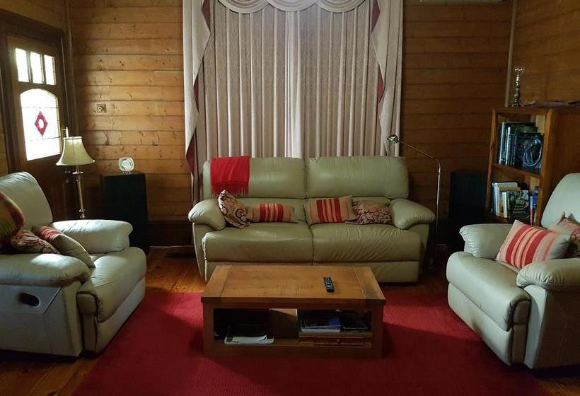 Bed and Breakfast Portarlington Vicarage | Portarlington | Victoria | Australia 11